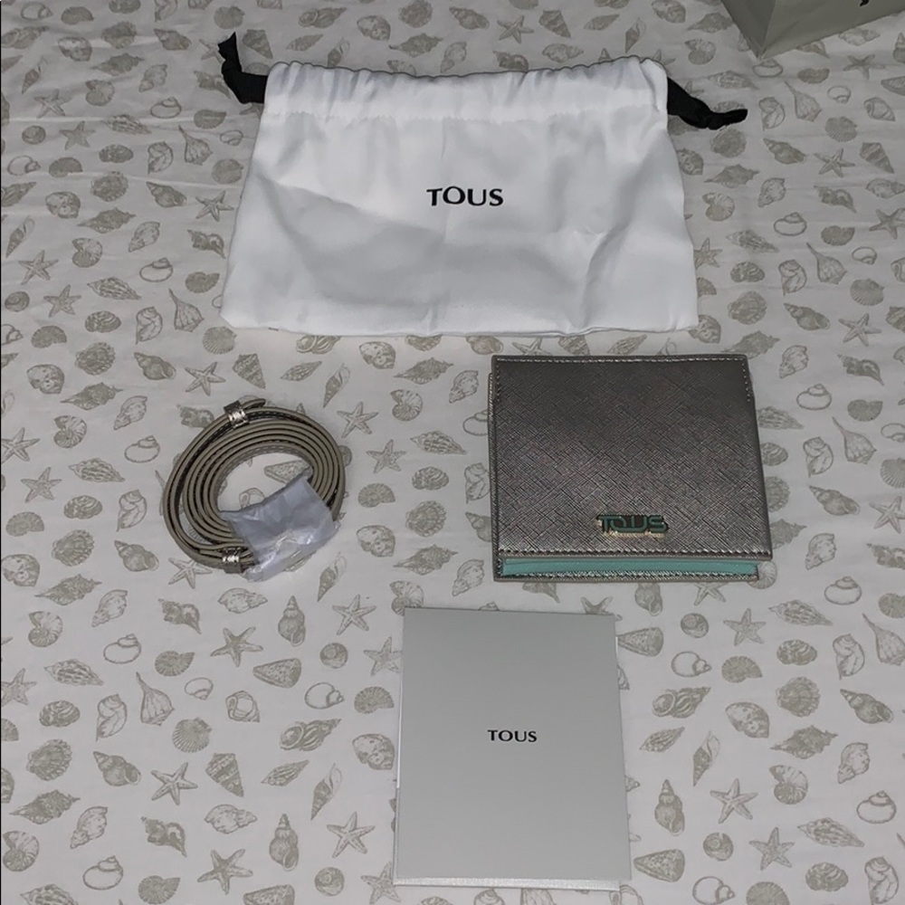 Lovely TOUS mini wallet and cars holder ✨❤️